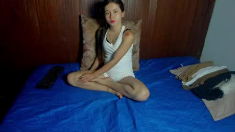 Snapshot of kitty_rose6147 chatting on June 4, 6:03 pm kitty rose online show from June 4, 6:03 pm