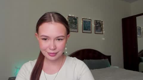 Snapshot of kittyangel00 chatting on March 14, 12:21 pm kittyangel00 online show from March 14, 12:21 pm