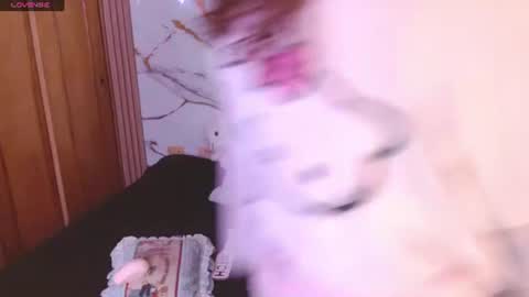 Snapshot of kittycatw chatting on July 14, 10:21 am LAURA help me reach 100likes online show from July 14, 10:21 am