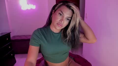 Snapshot of kittyhotts chatting on February 3, 11:42 am Sari bell online show from February 3, 11:42 am