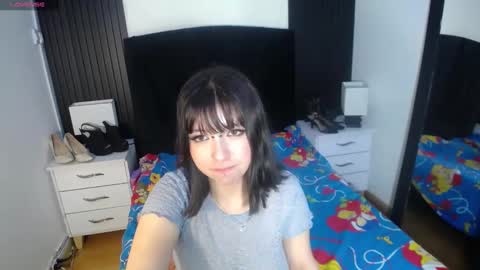 kittyhouse_hs online show from December 4, 6:00 am