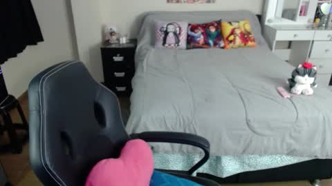 Isabel online show from October 12, 9:36 pm