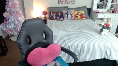 Isabel online show from December 15, 2:05 am