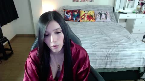 Snapshot of kittykat18x chatting on April 2, 11:57 pm Isabel online show from April 2, 11:57 pm
