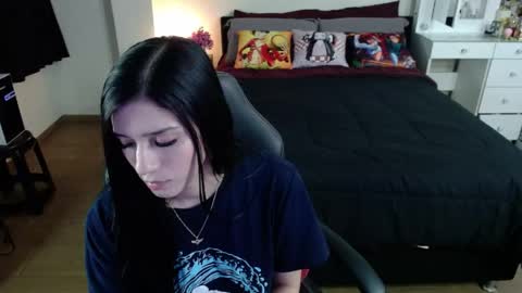 Snapshot of kittykat18x chatting on May 21, 1:45 am Isabel online show from May 21, 1:45 am
