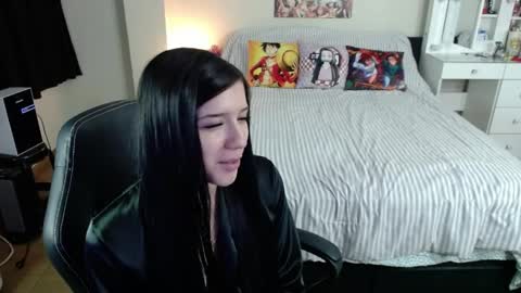 Snapshot of kittykat18x chatting on June 7, 4:05 am Isabel online show from June 7, 4:05 am