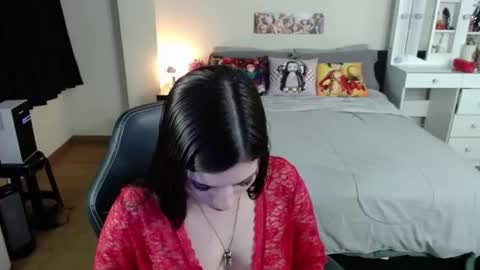 Snapshot of kittykat18x chatting on June 19, 2:05 am Isabel online show from June 19, 2:05 am