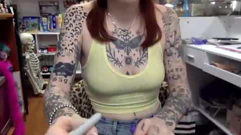 kittykatcoco online show from October 24, 8:49 pm