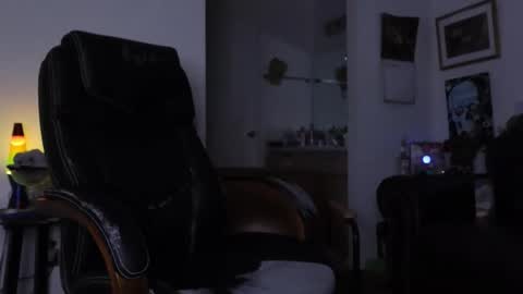 Bella Blue BBW online show from March 18, 12:30 pm