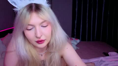 Snapshot of kittykendall chatting on April 18, 7:58 pm kittykendall online show from April 18, 7:58 pm