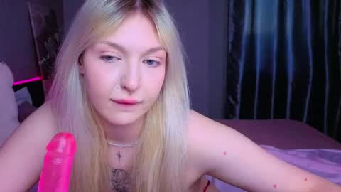 Snapshot of kittykendall chatting on April 28, 4:12 pm kittykendall online show from April 28, 4:12 pm