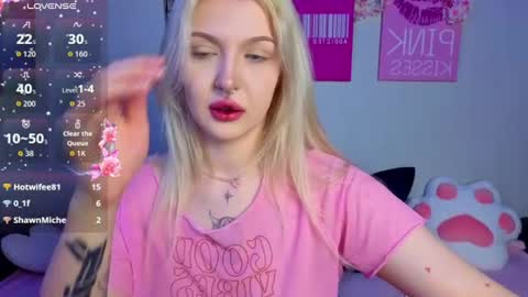 Snapshot of kittykendall chatting on July 30, 6:18 pm kittykendall online show from July 30, 6:18 pm