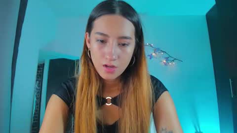 Snapshot of kittyrush_ chatting on March 12, 5:57 am kitty online show from March 12, 5:57 am