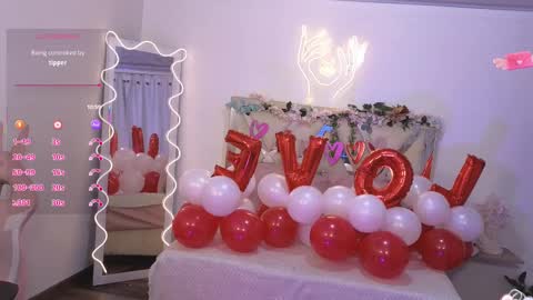 Snapshot of kittystar_tay chatting on February 15, 1:21 am Kitty online show from February 15, 1:21 am