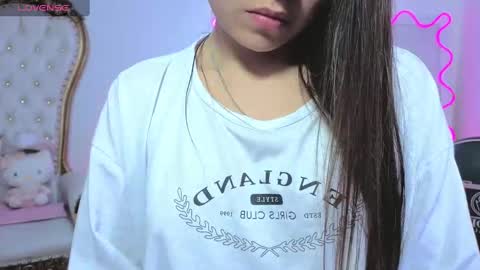 Snapshot of kittystar_tay chatting on September 18, 11:56 am Kitty online show from September 18, 11:56 am