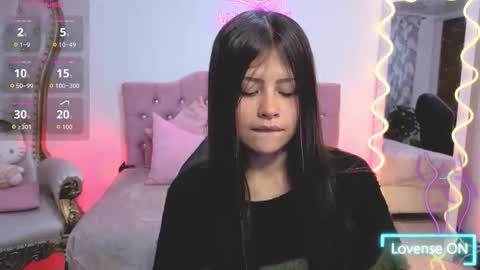 Snapshot of kittystar_tay chatting on October 4, 11:30 am Kitty online show from October 4, 11:30 am