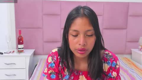 Snapshot of kittysweett1 chatting on December 14, 7:29 pm kelly online show from December 14, 7:29 pm