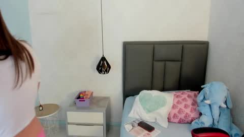  K I T T  Y  online show from February 26, 7:49 pm