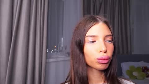 Snapshot of kittyummy chatting on October 22, 5:13 pm Alice online show from October 22, 5:13 pm