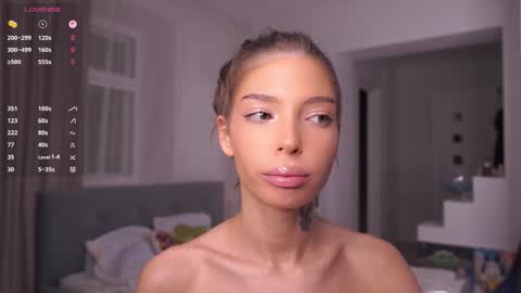 Snapshot of kittyummy chatting on December 14, 4:23 pm Alice online show from December 14, 4:23 pm