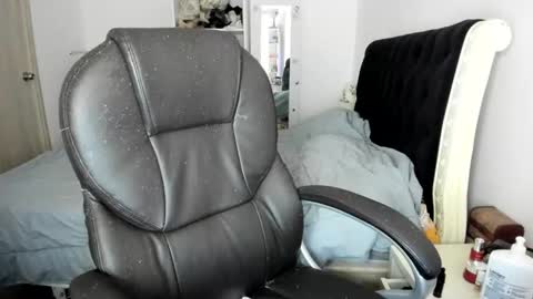 Snapshot of kittywantslove23 chatting on November 8, 10:30 pm kittywantslove23 online show from November 8, 10:30 pm