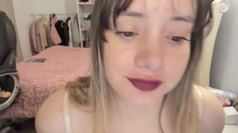 Snapshot of kittywantslove23 chatting on November 27, 2:24 am kittywantslove23 online show from November 27, 2:24 am