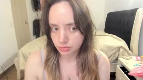 kittywantslove23 online show from June 14, 2:24 am