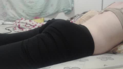 kittywhiteass online show from March 8, 11:05 am