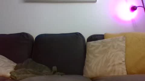 Snapshot of kittyymaze chatting on December 1, 1:27 pm Kittyymaze online show from December 1, 1:27 pm