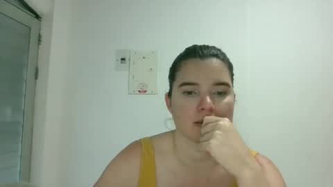 Snapshot of kity021 chatting on April 24, 10:56 pm kity021 online show from April 24, 10:56 pm
