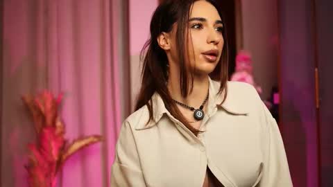 Erika online show from January 10, 9:05 pm