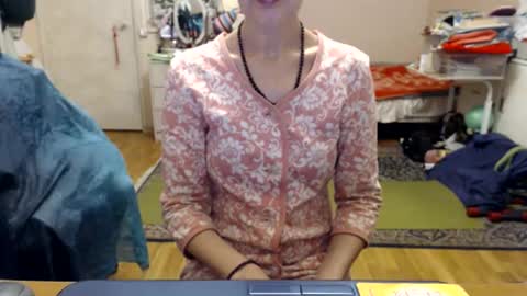 KiuminBerry online show from September 27, 12:54 pm