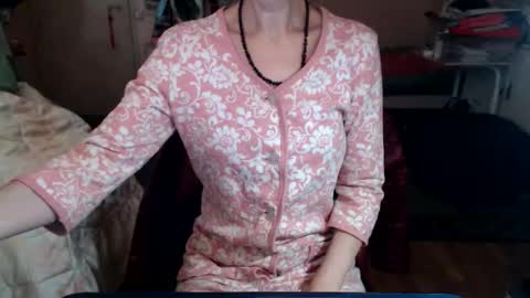 KiuminBerry online show from October 9, 11:19 am