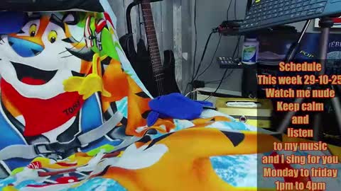 kiveuxmakeu online show from October 2, 4:08 am