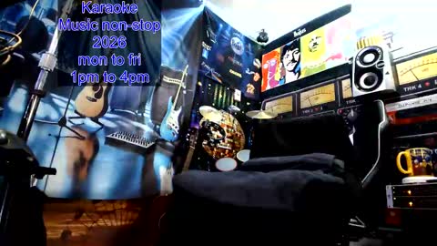 Snapshot of kiveuxmakeu chatting on January 9, 5:59 pm kiveuxmakeu online show from January 9, 5:59 pm