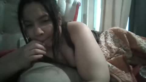 Snapshot of kivs19 chatting on March 22, 4:32 pm kivs19 online show from March 22, 4:32 pm