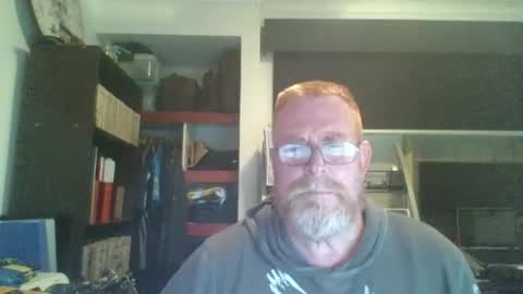 Snapshot of kiwi_boss61 chatting on April 1, 6:58 am kiwi_boss61 online show from April 1, 6:58 am