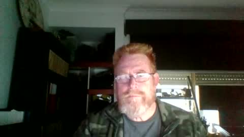 Snapshot of kiwi_boss61 chatting on May 28, 11:46 pm kiwi_boss61 online show from May 28, 11:46 pm