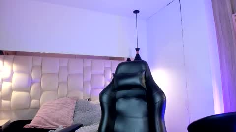 Kiwi online show from March 24, 12:54 pm