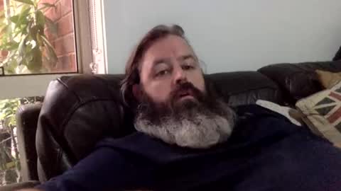 Kiwiabroad online show from February 13, 7:13 am