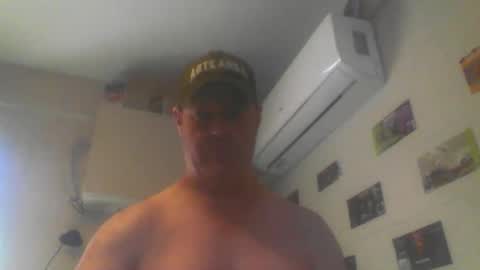 Snapshot of kiwiguy19773 chatting on April 10, 12:27 am kiwiguy19773 online show from April 10, 12:27 am