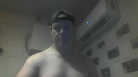 Snapshot of kiwiguy19773 chatting on June 18, 7:08 am kiwiguy19773 online show from June 18, 7:08 am