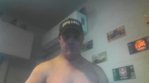 Snapshot of kiwiguy19773 chatting on June 22, 2:02 am kiwiguy19773 online show from June 22, 2:02 am