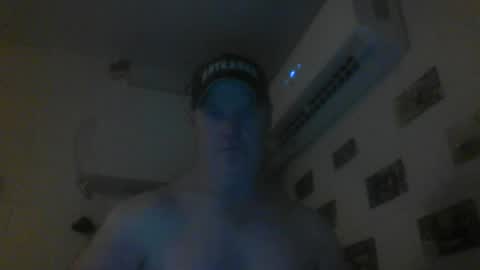 Snapshot of kiwiguy19773 chatting on July 5, 8:54 am kiwiguy19773 online show from July 5, 8:54 am