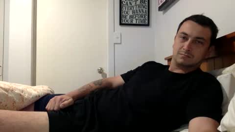 Snapshot of kiwiluke69 chatting on February 20, 9:15 pm kiwiluke69 online show from February 20, 9:15 pm