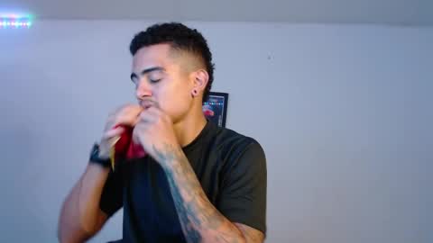 kizame___ online show from February 9, 5:50 pm