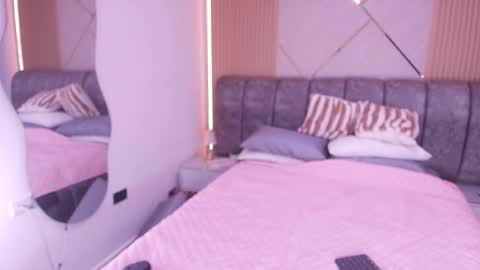 Kkira  online show from March 13, 11:50 am