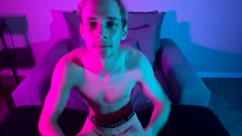 kkyle57 online show from December 22, 6:32 am