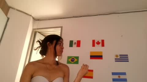 Snapshot of klariiz09 chatting on June 15, 12:51 pm klariiz09 online show from June 15, 12:51 pm