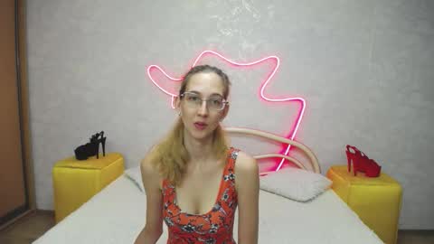 Snapshot of klaryevans chatting on September 20, 4:46 am Klary online show from September 20, 4:46 am